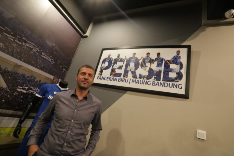 PELATIH ANYAR PERSIB BANDUNG SUDAH SIAPKAN PROGRAM SEBELUM TAMPIL DI PIALA INDONESIA