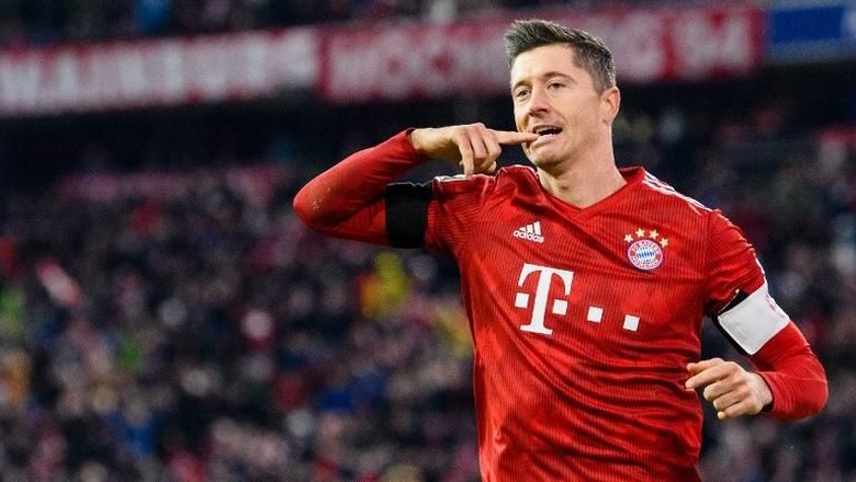 LEWANDOWSKI SUDAH 100 GOL DI ALLIANZ ARENA