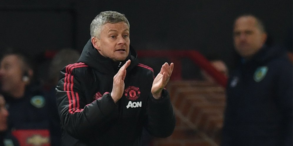 CHELSEA SUDAH, MU KINI FOKUS LAWAN LIVERPOOL