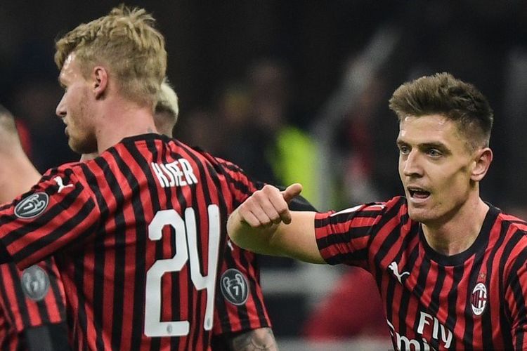 BURSA TRANSFER, CHELSEA USIK TOTTENHAM BAJAK PIATEK DARI AC MILAN