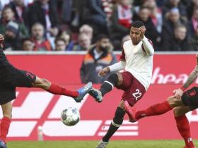 ATASI AUGSBURG, BAYERN MUNICH KUKUH PUNCAKI KLASEMEN