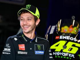 VALENTINO ROSSI SEBUT MUSIM TERBAIKNYA DI MOTOGP, ALASANNYA BAN