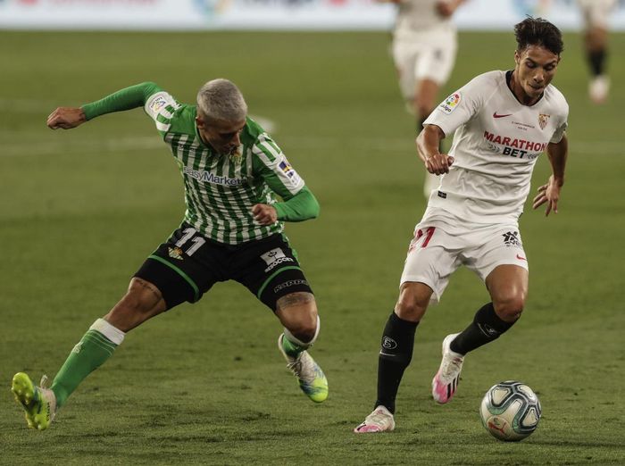 LIGA SPANYOL RESMI DILANJUTKAN, SEVILLA BUNGKAM BETIS 2-0