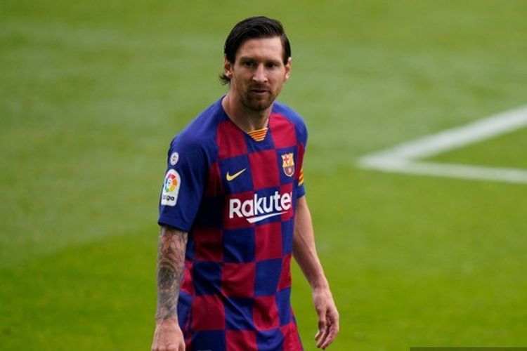   LIONEL MESSI BERTAHAN DI BARCELONA, ETO'O KEGIRANGAN