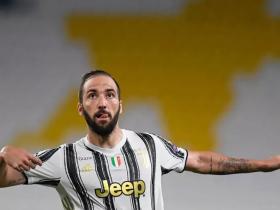 USAI GAET DZEKO, JUVENTUS RESMI PUTUS KONTRAK HIGUAIN