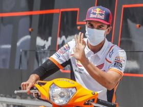 CEDERA MARC MARQUEZ TERNYATA PARAH, TAK ADA JAMINAN TAMPIL PENUH PADA MOTOGP 2021