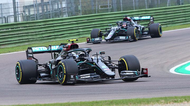 FORMULA 1 GP BAHRAIN, LEWIS HAMILTON INGIN SAPU BERSIH 3 SERI TERAKHIR