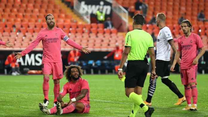 REAL MADRID KALAH 4-1, EMPAT BEK LOS BLANCOS SUMBANG EMPAT KESALAHAN