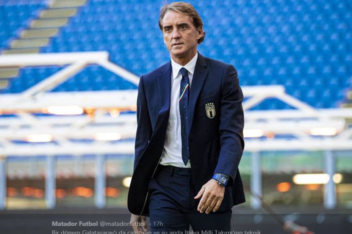 BERITA EURO 2020 - 3 GELANDANG TIMNAS ITALIA CEDERA, ROBERTO MANCINI TETAP OPTIMISTIS