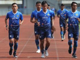 BRI LIGA 1: PELATIH PERSIB BERHARAP PPKM SEGERA DICABUT, TAK SABAR GELAR UJI COBA